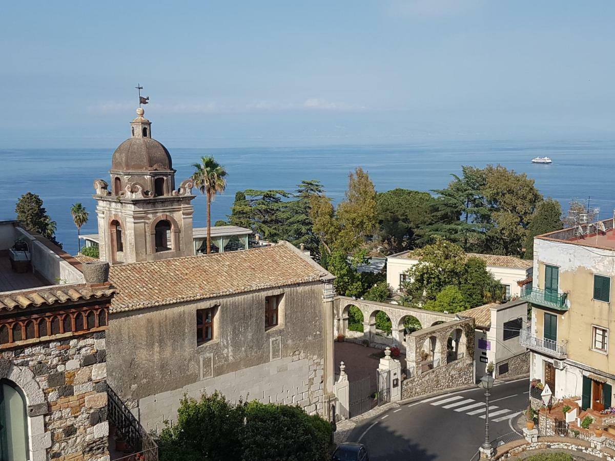 I Due Grifoni Studio Flat Hotel Taormina Kültér fotó